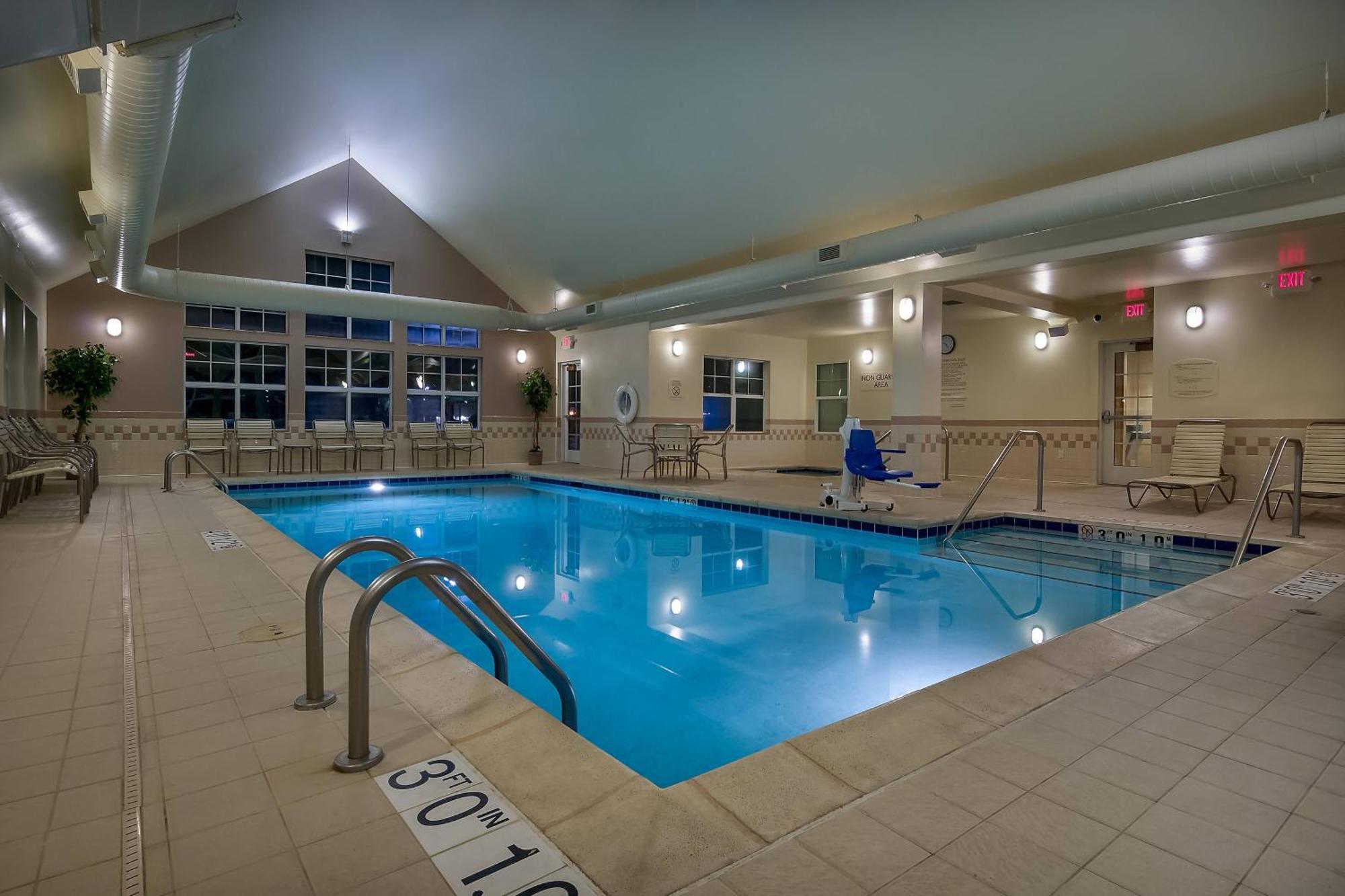 Residence Inn By Marriott Madison West/Middleton Esterno foto